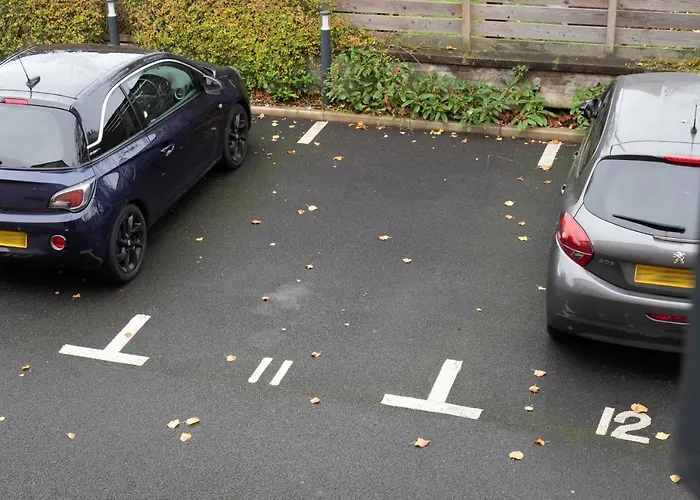 Апартаменты Penley's Mews - Centre + Free Private Parking