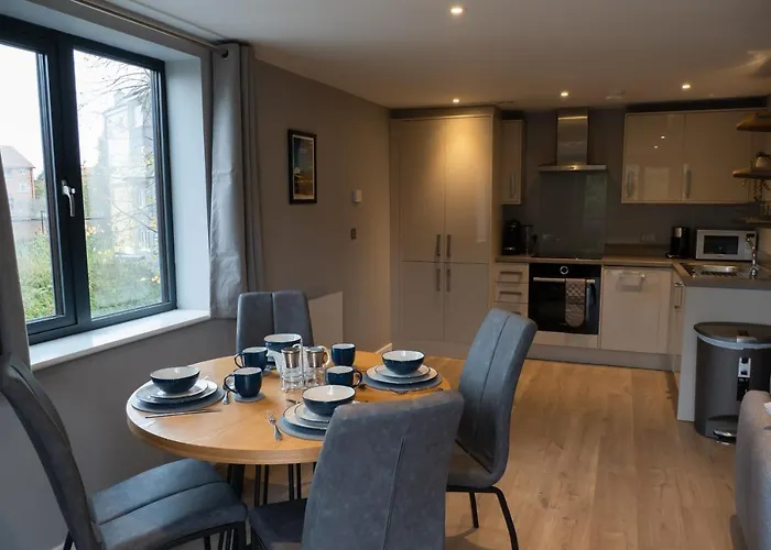 Penley's Mews - Centre + Free Private Parking Апартаменты *